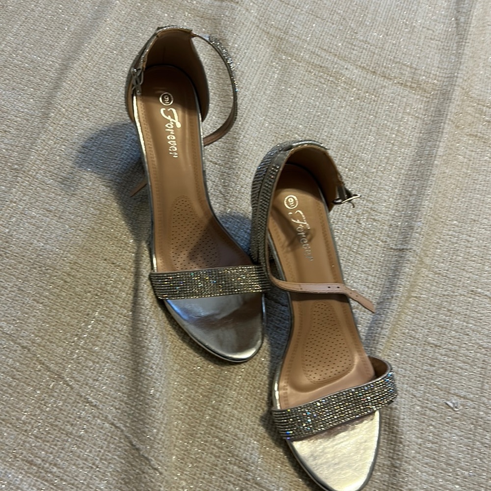 Sequence open toe cross the ankle sandals